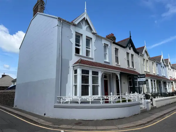 1 Beach Road
