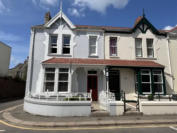 1 Beach Road